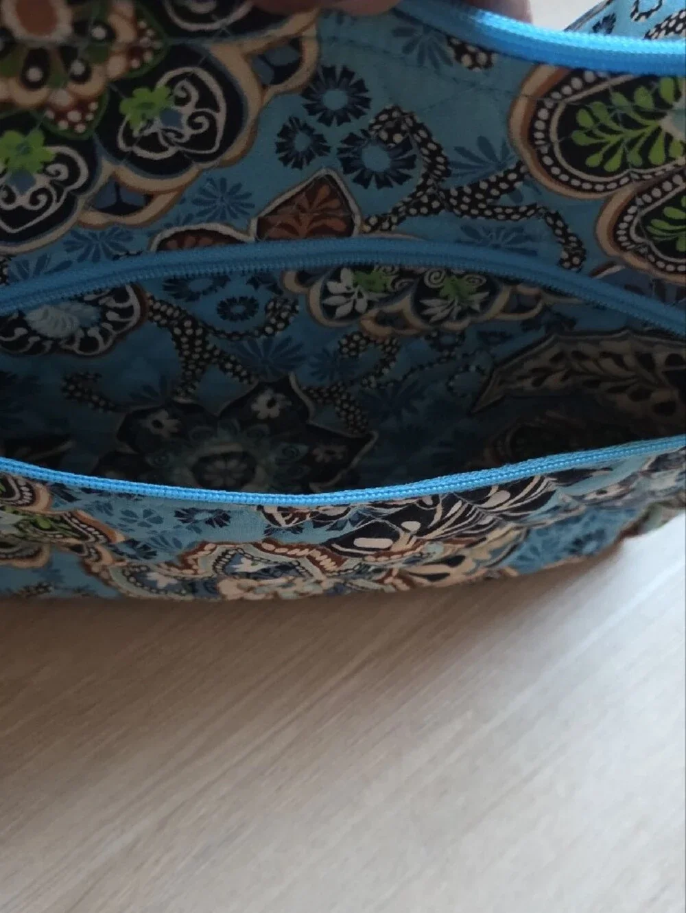 Vera Bradley Bali Blue On The Go Shoulder Bag Quilted Floral Vintage 2009